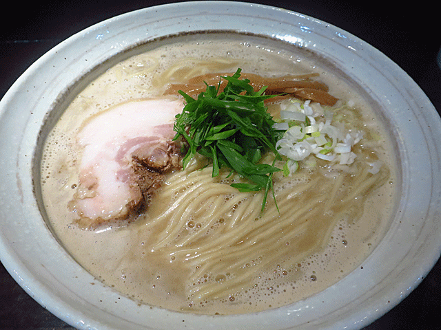 桐麺　鶏麺しょうゆ