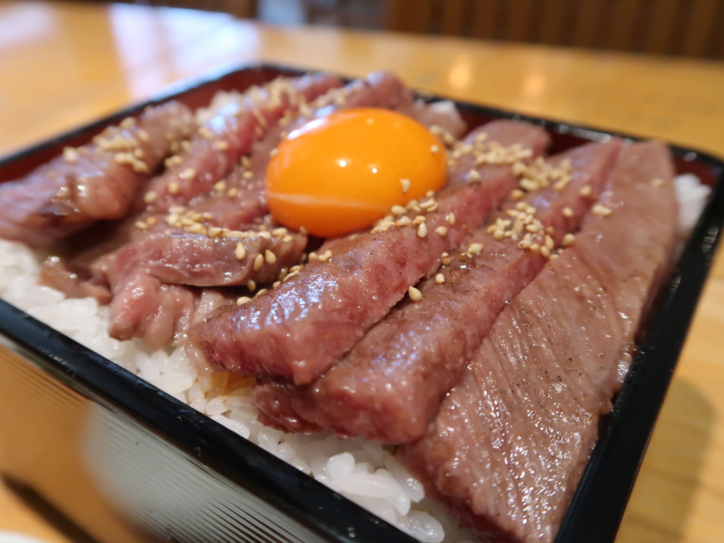 東梅田 たじまや 輝 ひかる 西天満 焼肉屋にリニューアルオープンしたステーキ重は超ウルトラメチャ旨い プーさんの満腹日記 大阪 高槻 茨木 吹田 豊中 箕面 のランチ ディナー情報更新中
