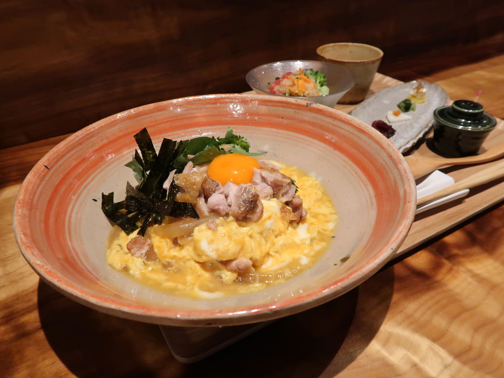 高槻市 くしや鳥時々 隠れ家のようにある焼鳥屋さんの親子丼はウルトラメチャ旨い プーさんの満腹日記 大阪 高槻 茨木 吹田 豊中 箕面 のランチ ディナー情報更新中