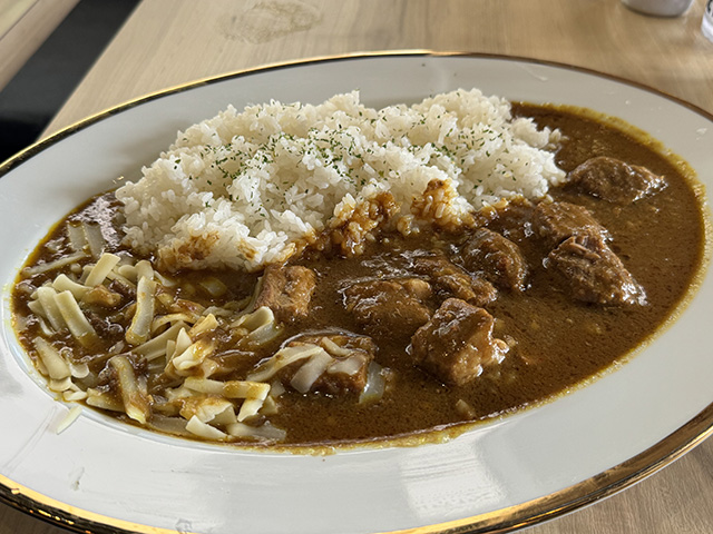 谷町四丁目『OPERA♡CURRY(オペラ♡カレー)』本格ビーフカレーが